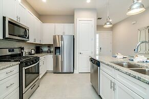 Amazing Location Modern Townhome Close To Disney