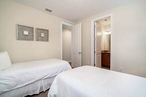 Family Friendly 8 Bed Villa with Pool & Spa