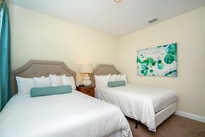 Family Friendly 8 Bed Villa with Pool & Spa