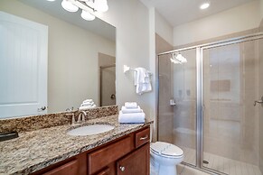 Family Friendly 8 Bed Villa with Pool & Spa