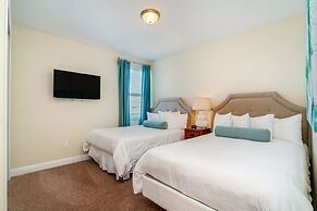 Family Friendly 8 Bed Villa with Pool & Spa