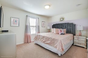 9 Bed Villa with Games, Pool & Spa