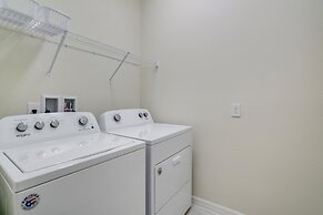 8 Bed 6 Ba Villa with Games, Pool & Spa