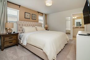 8 Bed 6 Ba Villa with Games, Pool & Spa