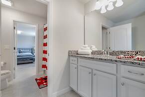 8 Bed 6 Ba Villa with Games, Pool & Spa