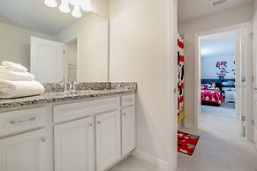 8 Bed 6 Ba Villa with Games, Pool & Spa