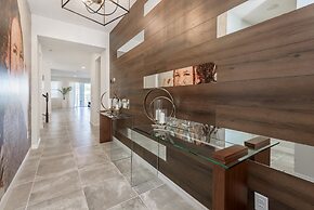 Exquisite 9bed 6.5ba Villa