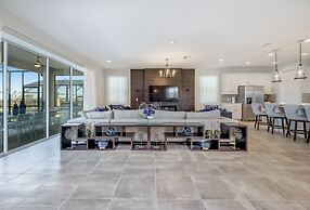 Exquisite 9bed 6.5ba Villa