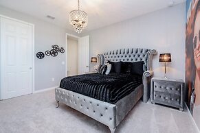 Exquisite 9bed 6.5ba Villa