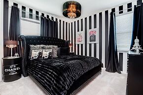 Exquisite 9bed 6.5ba Villa