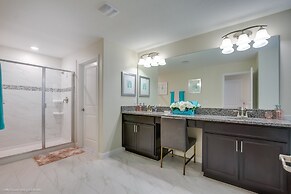 5 Bedroom 5 Solterra Resort