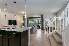 5brm Tiki Bar on Site & Restaurant