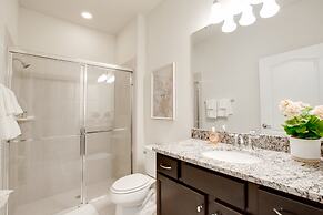 5 bed Town Home With Pool