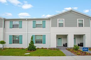 5 bed Town Home With Pool