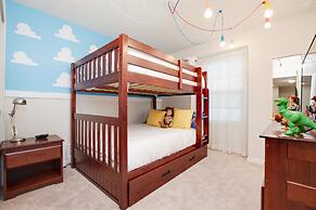 5 bed Town Home With Pool