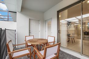 5 bed Town Home With Pool