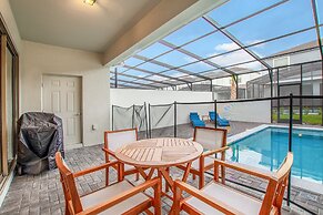 5 bed Town Home With Pool