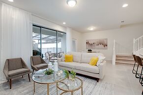 5 bed Town Home With Pool