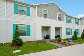 5 bed Town Home With Pool