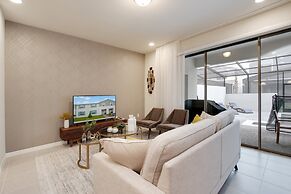 5 bed Town Home With Pool