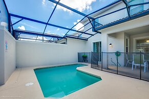 Luxury Champions Gate 4 Bedroom Town Home