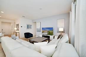 5 Bdrm Solterra New Home