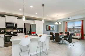 Beautiful 2 Bdrm 2 BA Condo