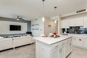 Beautiful 2 Bdrm 2 BA Condo