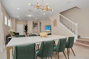 5 Bed 5 Ba Solterra Villa with Pool & Spa