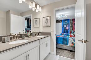 Champions Gate 9 Bedroom Villa with Pool & Spa