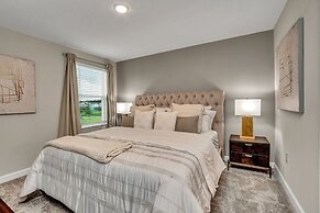 Champions Gate 9 Bedroom Villa with Pool & Spa