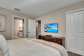 Champions Gate 9 Bedroom Villa with Pool & Spa