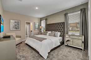 Champions Gate 9 Bedroom Villa with Pool & Spa