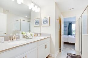 9 Bed 5 Ba Villa with Games, Pool & Spa