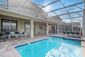 9 Bed 5 Ba Villa with Games, Pool & Spa