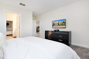 9 Bed 5 Ba Villa with Games, Pool & Spa