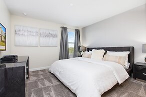 9 Bed 5 Ba Villa with Games, Pool & Spa