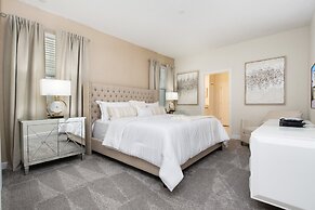 9 Bed 5 Ba Villa with Games, Pool & Spa