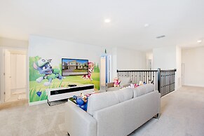 9 Bed 5 Ba Villa with Games, Pool & Spa