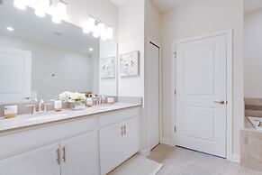 9 Bed 5 Ba Villa with Games, Pool & Spa