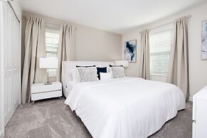 9 Bed 5 Ba Villa with Games, Pool & Spa