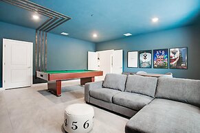 9BR Villa with Game Room & Theater