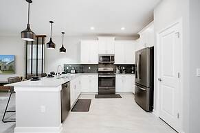 9BR Villa with Game Room & Theater