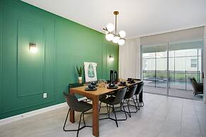 9BR Villa with Game Room & Theater