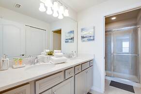 5 Bed 4 Bathroom Town Home