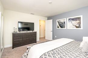 8917stin New Luxury Furnished 5 Bedroom 4 Bathroom