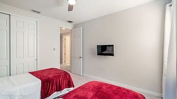 6 Bed 5 Ba Villa with Game Room, Pool & Spa