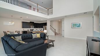 6 Bed 5 Ba Villa with Game Room, Pool & Spa