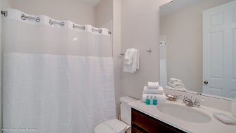 6 Bed 5 Ba Villa with Game Room, Pool & Spa