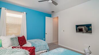 6 Bed 5 Ba Villa with Game Room, Pool & Spa